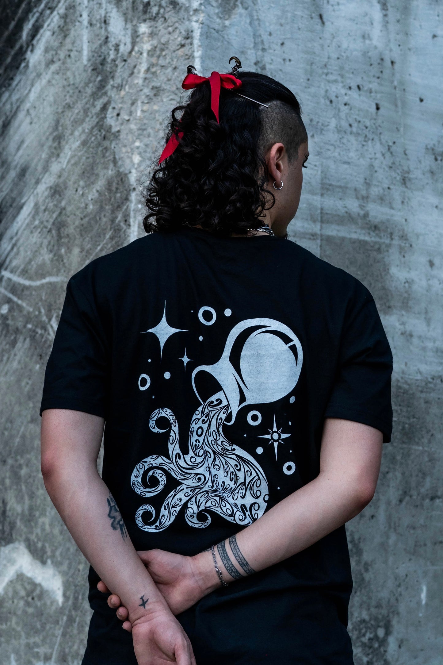 Aquarius Cosmic Water Flow